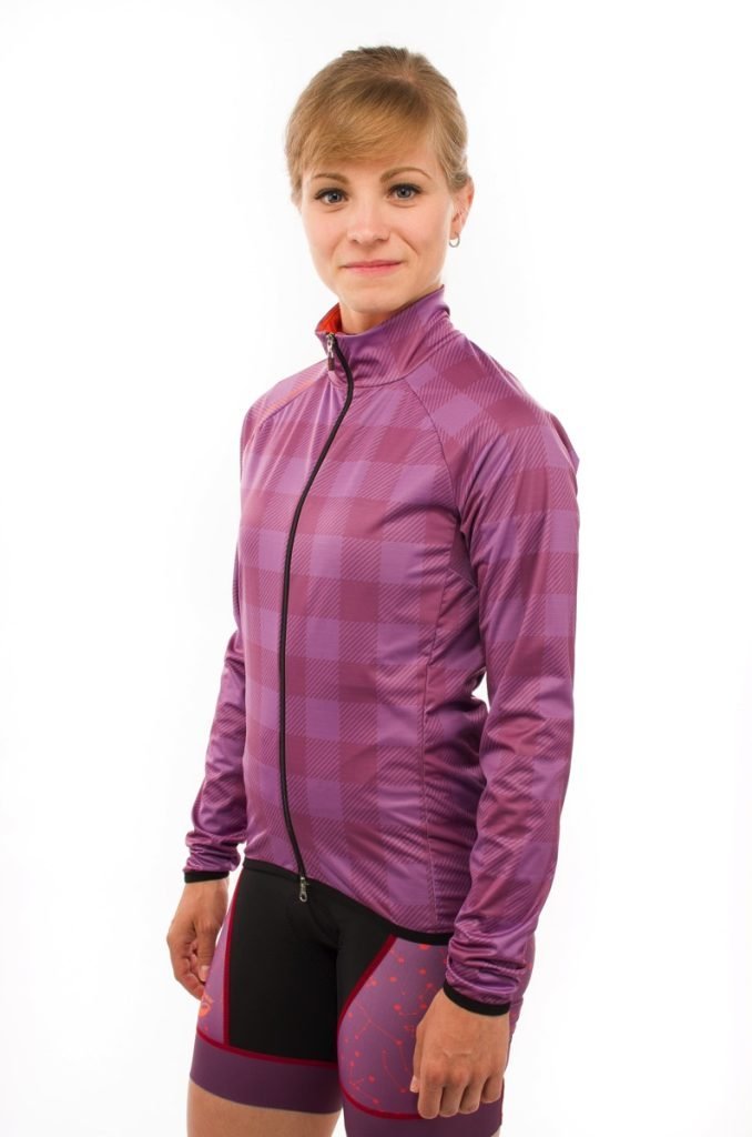 16 Stylish And Durable Activewear Jackets For Women