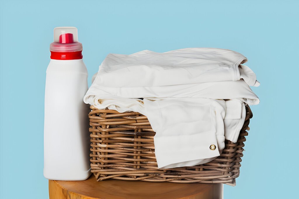 How To Bleach White Clothes: 3 Different Ways To Follow