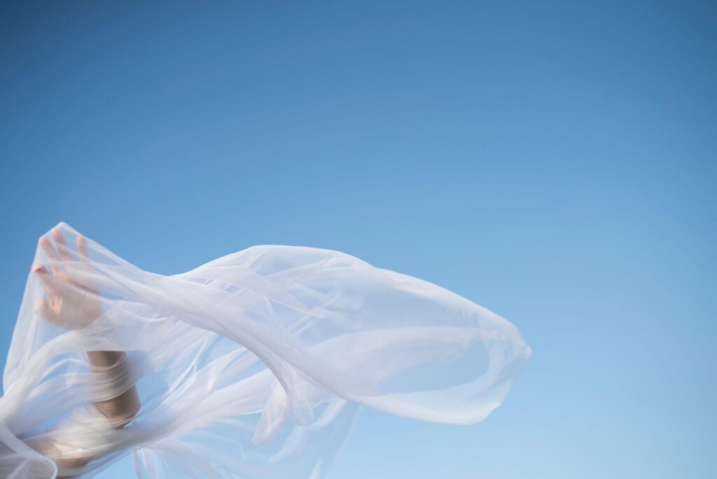 Great 29 Lightest Fabrics For Your Summer Clothing