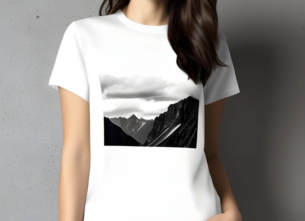 16 Types Of Customized T-Shirt Decorations That Women Love