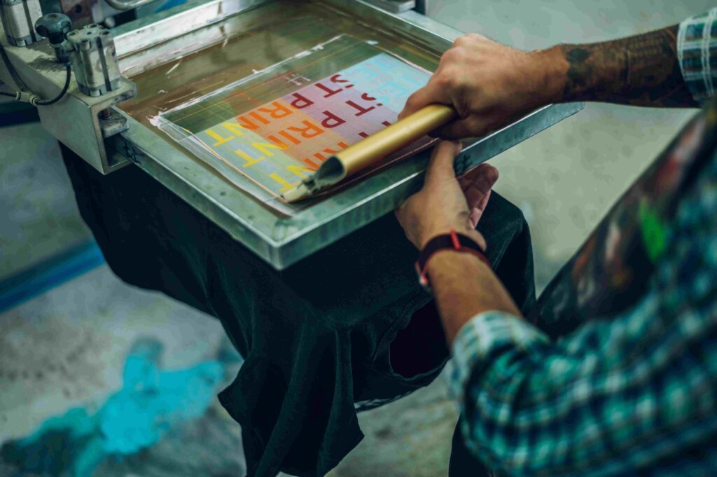 Dtg Printing Vs Screen Printing: A Guide For Apparel Business